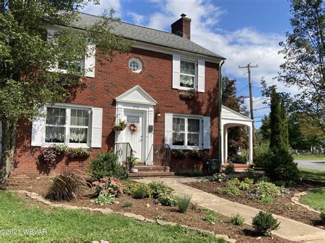 We have a unique approach to every real estate transaction that ensures each of our clients receives the best service possible. . Houses for sale williamsport pa